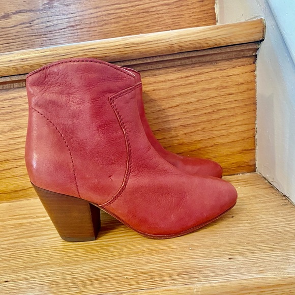Boden red boots - Picture 2 of 6